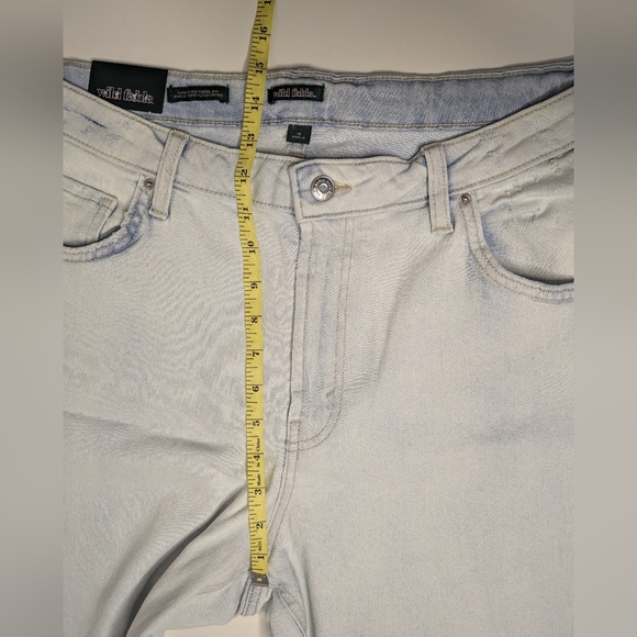 SEE DETAILS NWT - Wild Fable Size 16 Super High-Rise Tapered Jean Ultra Light - Picture 11 of 14